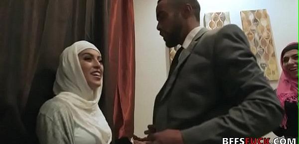  Muslim girls in HIJAB fuck a BBC before marriage